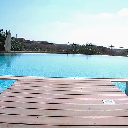 Lighthouse Luxury Holiday Townhouse * Paphos